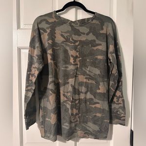 Women’s camo long sleeve